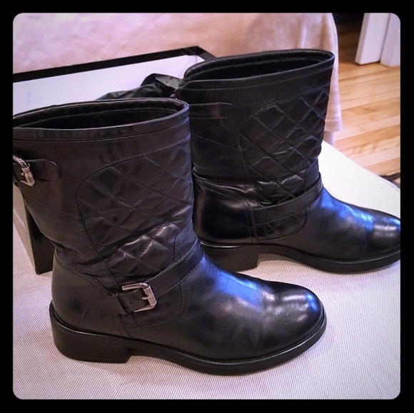 Aquatalia Shoes - Aquatalia Moto boot, Size 9